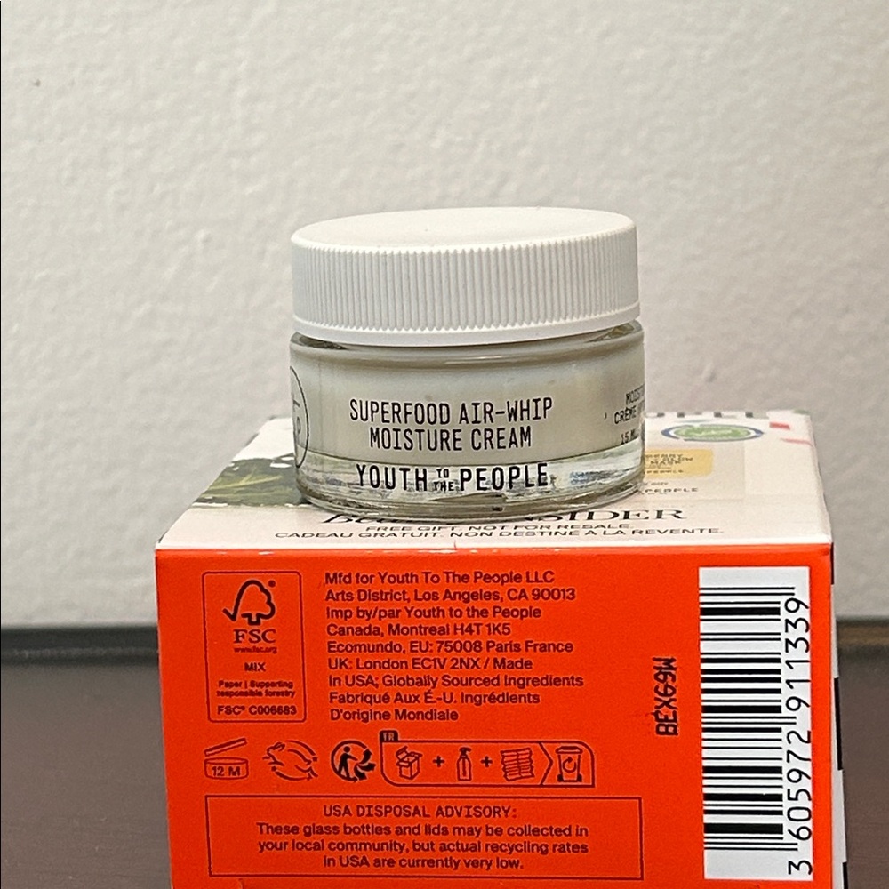 Youth to the People Gift Set - Sephora Beauty Insider NWT - Picture 5 of 6